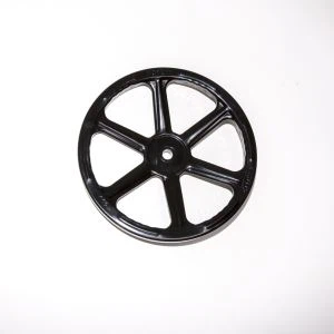 Spraeála ag stampa monaróirí roth láimhe